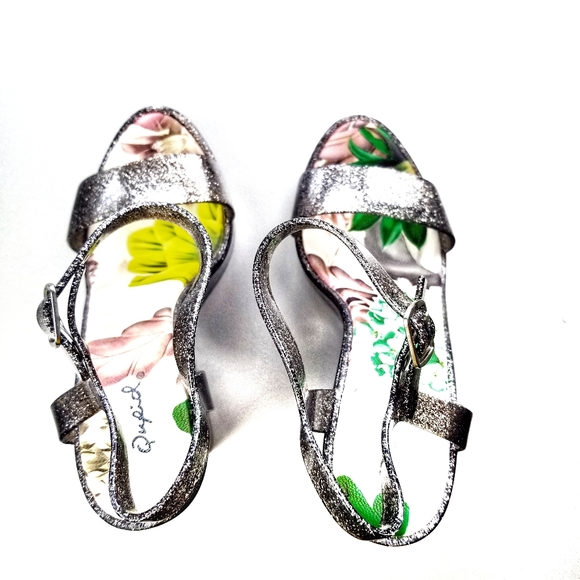 Qupid Glitter Platform Wedges - Picture 2 of 9